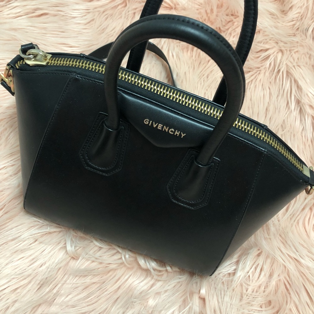 Gievnechy bag